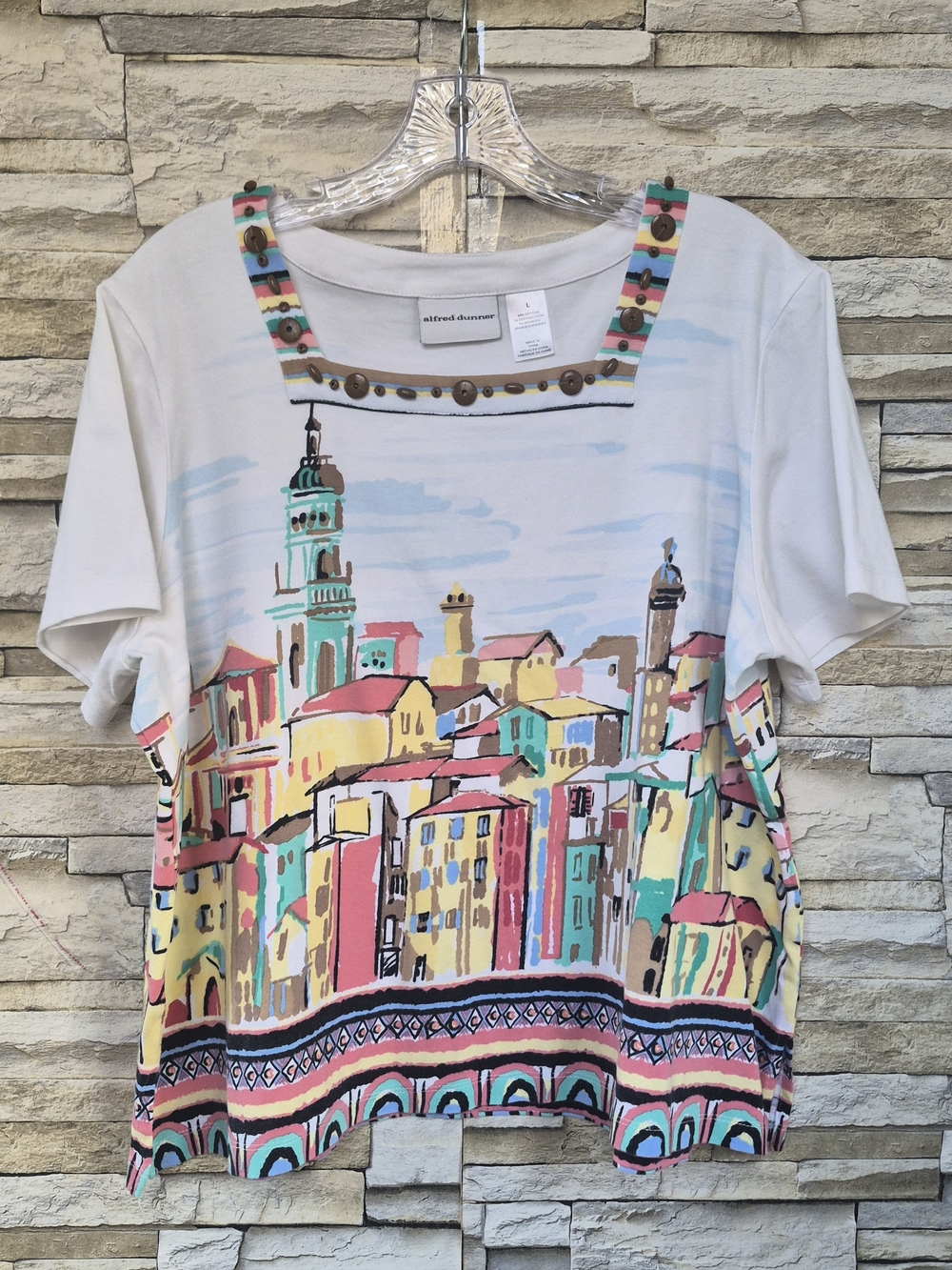 ​Alfred Dunner Top Women Large White Cityscape Graphic Embellished Square Neck